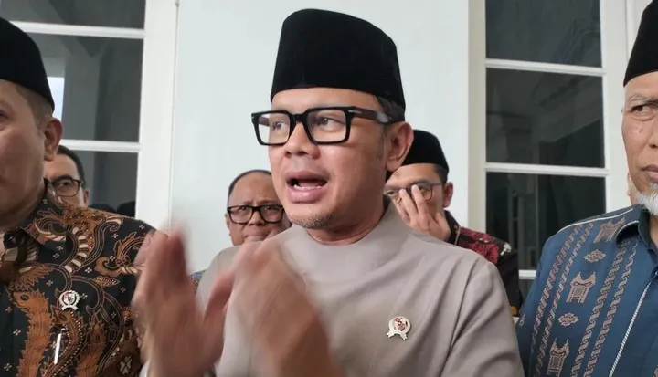 Pendidikan Gratis SD-SMP: Mendagri Kawal Putusan MK Terbaru