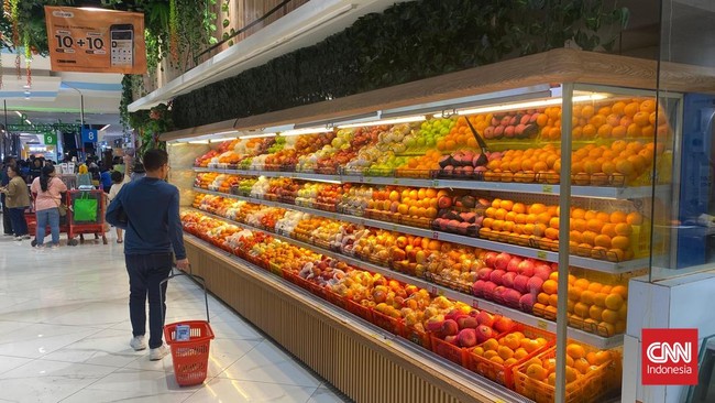 Raih Diskon 20% Anggur dan Pear Century di Transmart Full Day Sale