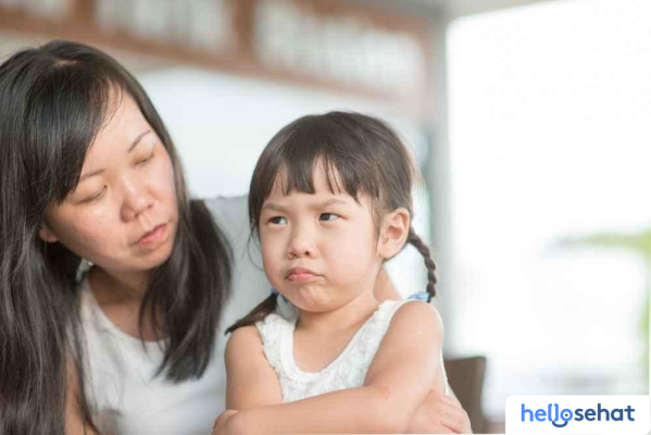 Strawberry Parents: Pola Asuh Berbahaya & Dampaknya pada Anak
