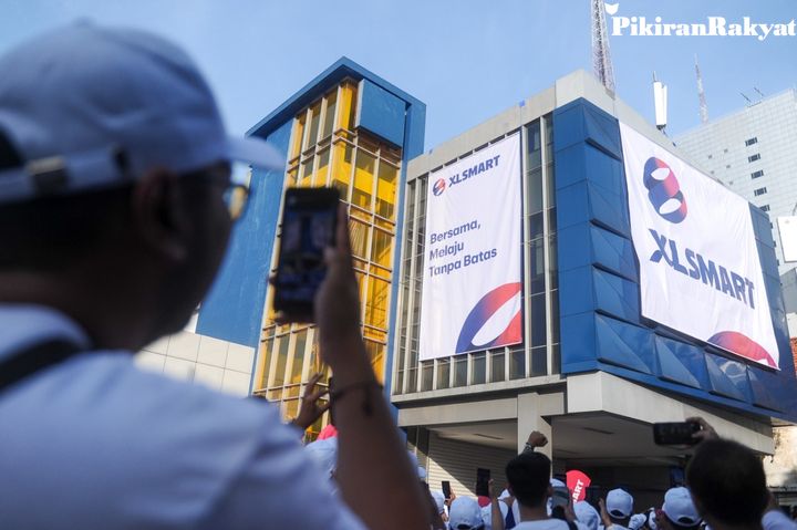 XLSMART Luncurkan Era Baru Telekomunikasi: Revolusi Digital dari Surabaya