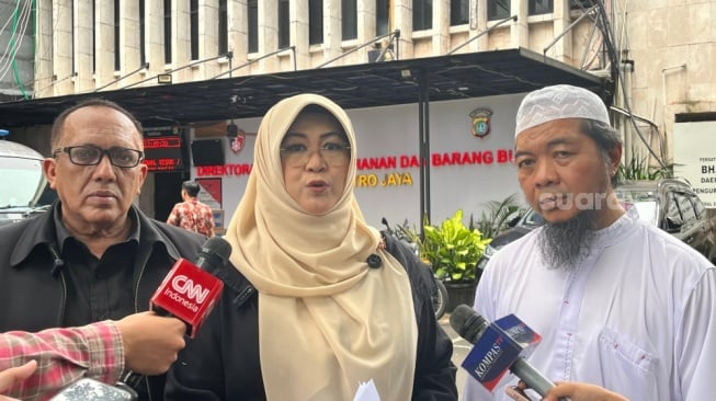 Dokter Tifa Tolak Penyidik, Tantang Bukti Ijazah Jokowi?