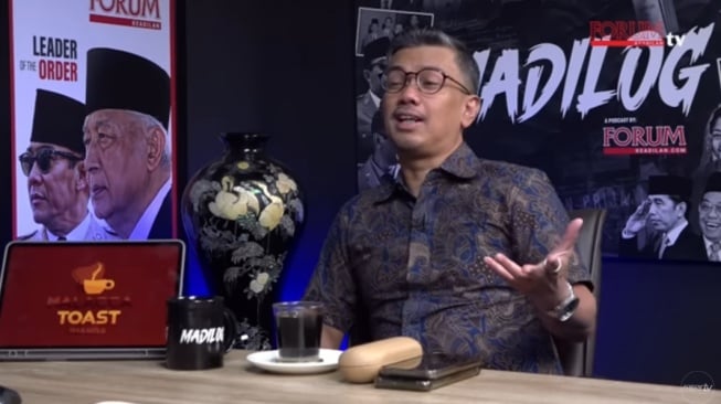 Gibran Rakabuming: Profesor Singapura Bongkar Identitas Digitalnya