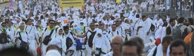 Haji Cepat Pejabat? DPR Desak Kemenag Segera Berhenti