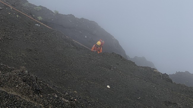 Pendaki Swiss Alami Kecelakaan Rinjani, Dievakuasi Dramatis Lewat Udara