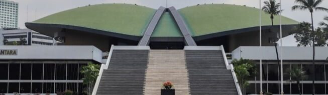 Revisi KUHAP 1676 DIM: DPR Abaikan Publik? Pakar Curiga
