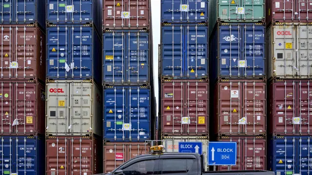Tarif Impor Trump Ancam Industri Padat Karya: 32%!