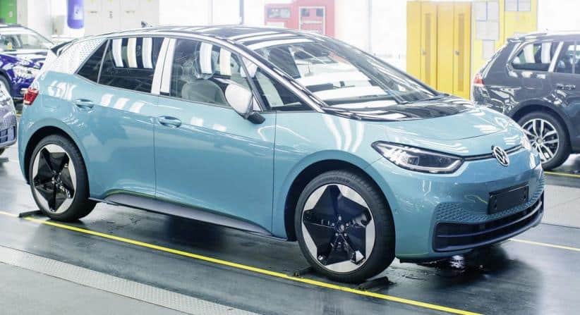 Digempur Mobil Listrik China, VW Siap Tutup Pabrik di Jerman?