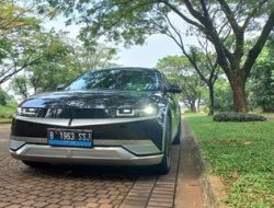 Mobil Listrik: Cantik di Luar, Tapi...