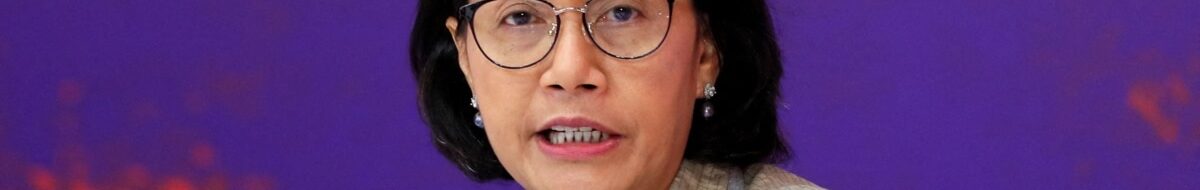 Sri Mulyani Ungkap Kisah Dibalik Satu Koper dan Jabatan Menkeu Terlama!