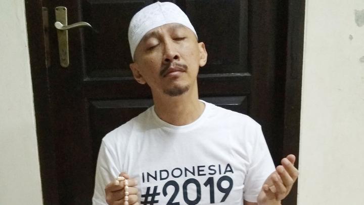 Menlu Berprestasi Tak Dipilih, Abu Janda Girang, Pakar Hukum: "Brilian!"