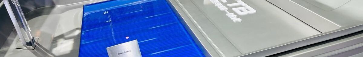 Teknologi Blade Battery BYD M6 Bikin Berkendara Aman dan Nyaman