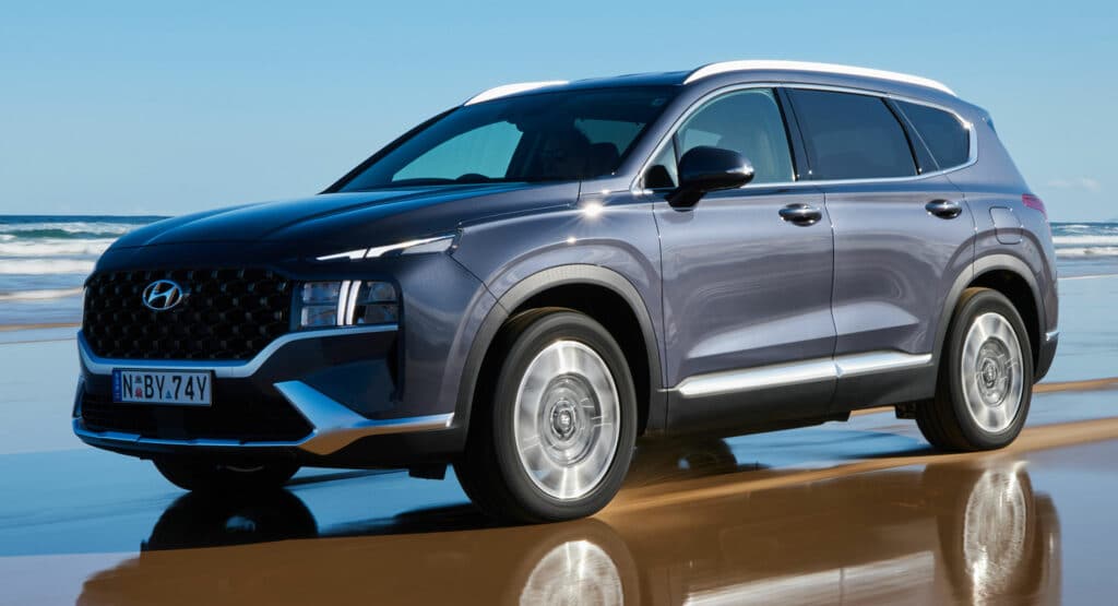 Santa Fe Hybrid Siap Ramaikan Jalanan Indonesia!
