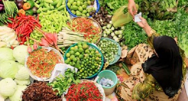 Ekonomi Indonesia Melambat, Konsumsi Rumah Tangga Lesu