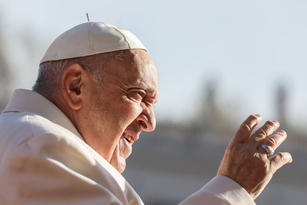 Paus Fransiskus: Sang Pemimpin Sederhana yang Tolak Kemewahan Popemobile
